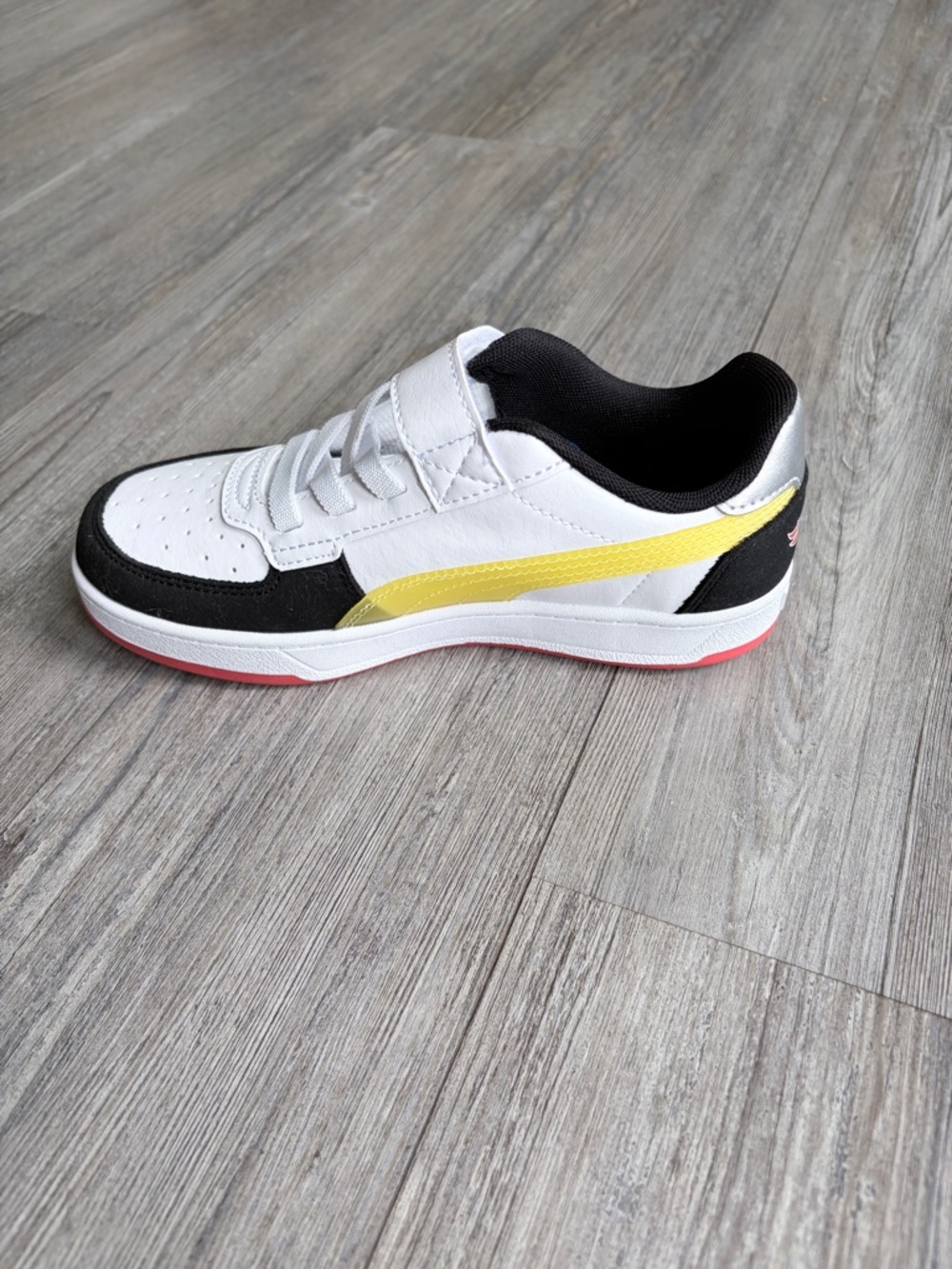 Puma Sneakers - Picture 5 of 9